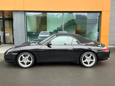 Porsche 911 Cabriolet Carrera 2 — Chef-d'œuvre décapotable, 30'000 km seulement — detail