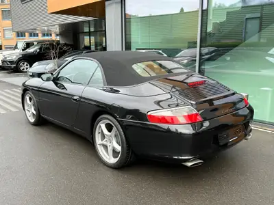 Porsche 911 Cabriolet Carrera 2 — Chef-d'œuvre décapotable, 30'000 km seulement — dashboard