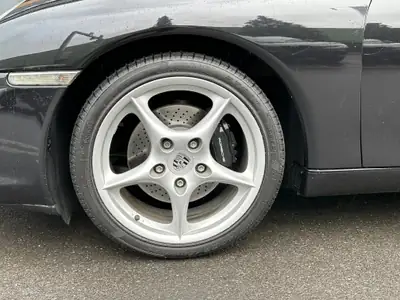 Porsche 911 Cabriolet Carrera 2 — Chef-d'œuvre décapotable, 30'000 km seulement — Thumbnail 10