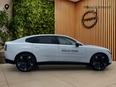 Volvo ES90 Ultra 2026 — Berline électrique premium, 3000 km seulement — détail