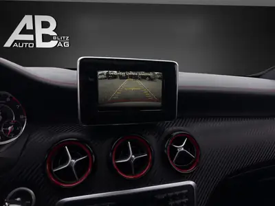 Mercedes-AMG A 45 4Matic — Compacte haute performance, 360 ch et service à jour — Miniature 12