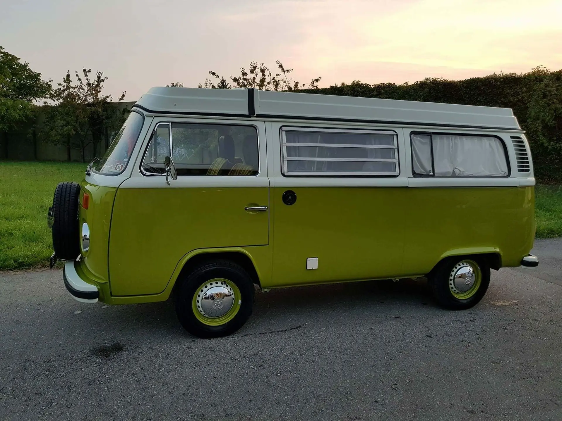 Volkswagen T2 1974 occasion Balm bei Günsberg — 4