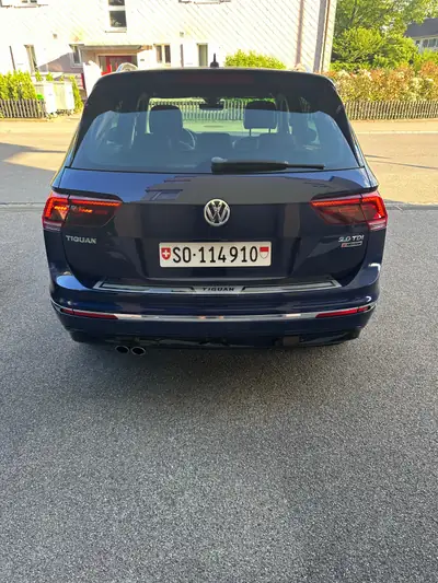VW Tiguan 2.0 TDI SCR Highline — SUV robuste 4Motion, diesel économe — interior