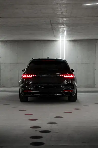 Audi A4 Avant 45 TFSI S line — Break dynamique hybride, 84 000 km, état impeccable — intérieur