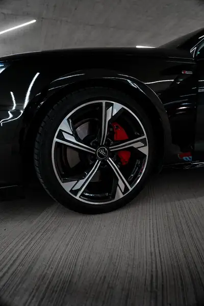 Audi A4 Avant 45 TFSI S line — Break dynamique hybride, 84 000 km, état impeccable — Miniature 8