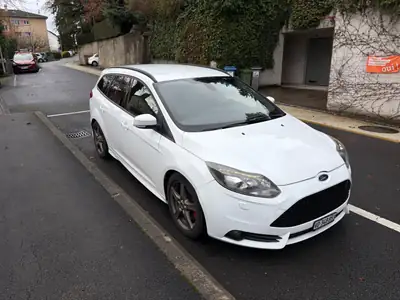 Ford Focus 2.0 SCTi ST-2 — Break sportif 250 ch, sans sinistre — arrière