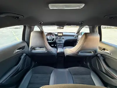 Mercedes-Benz Classe A 220 d AMG Line — Berline diesel performante, 145 000 km — Miniatur 10