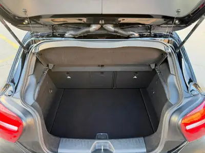 Mercedes-Benz Classe A 220 d AMG Line — Berline diesel performante, 145 000 km — Miniatur 11