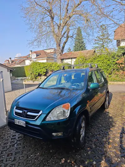 Honda CR-V 2.0 4WD LS — SUV fiable et équipé, révisions récentes complètes — vue extérieure