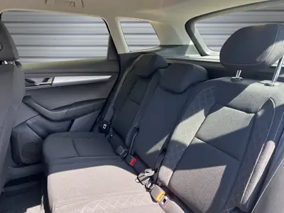 Skoda Karoq 2.0 TDI 150 ch 4×4 — SUV robuste, entretien suivi, 82 000 km — Miniature 16