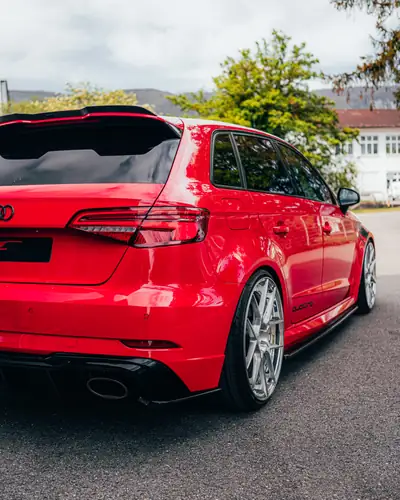 Audi RS3 Sportback 2.5 TSI — Performance 476 ch, finitions exclusive et son AKRAPOVIC — Thumbnail 11