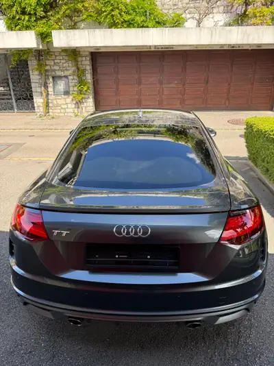 Audi TT Coupé 40 TFSI S-tronic — sportif compact, première main, entretien complet — détail