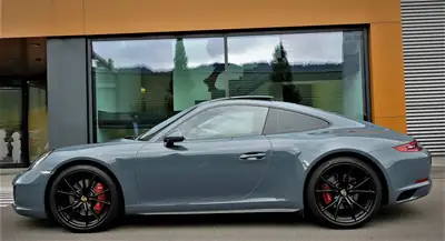 Porsche 911 Carrera 4S PDK 2017 — Sportive légendaire, entretien Porsche récent — side view