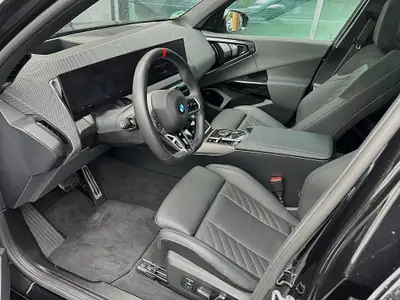 BMW X3 M50i 2024 — Performance sportive et luxe suisse, 11 500 km seulement — Thumbnail 12