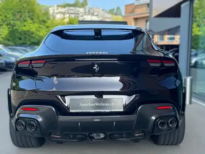 Ferrari Purosangue 6.5 — Le SUV sportif ultime, 90 km, garantie usine 7 ans — dashboard