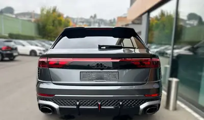Audi RS Q8 — Performance extrême 640 ch, V8 biturbo et équipements premium — interior