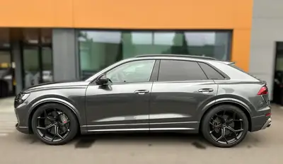 Audi RS Q8 — Performance extrême 640 ch, V8 biturbo et équipements premium — detail