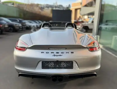 Porsche 718 Boxster 3.8 Spyder — Cabriolet sportif manuel, 375 ch, édition limitée — rear view