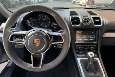 Porsche 718 Boxster 3.8 Spyder — Cabriolet sportif manuel, 375 ch, édition limitée — Thumbnail 15