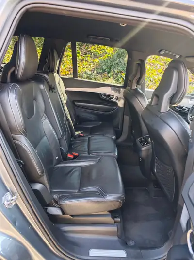 Volvo XC90 T6 AWD Inscription — SUV 7 places premium, moteur 320 ch, bien équipé — détail