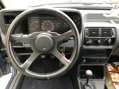 Ford Escort 1600 XR3i — Cabriolet des années 80, moteur sportif et faible kilométrage — Miniatura 7