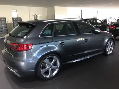 Audi RS3 2.5 TSI Quattro — Performance sportive, 65'000 km seulement — arrière