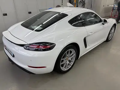 Porsche 718 Cayman 2.0 PDK — Coupé sportif puissant, 72 500 km seulement — Seitenansicht