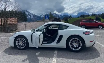 Porsche 718 Cayman 2.0 PDK — Coupé sportif puissant, 72 500 km seulement — Detail