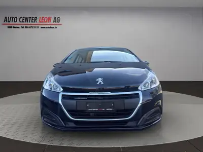 Peugeot 208 1.2 PureTech Style — Citadine économique avec toit panoramique et sans accident — exterior view