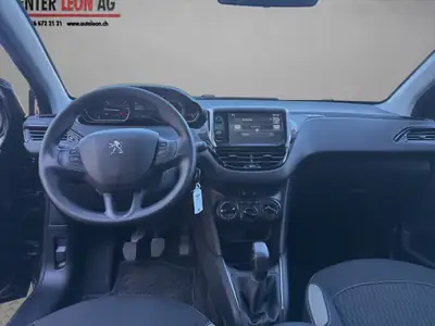 Peugeot 208 1.2 PureTech Style — Citadine économique avec toit panoramique et sans accident — Thumbnail 20