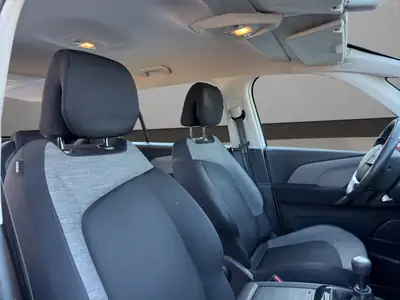 Citroën Grand C4 Picasso 1.2 PureTech — 7 places, sans accident, entretien à jour — Thumbnail 21