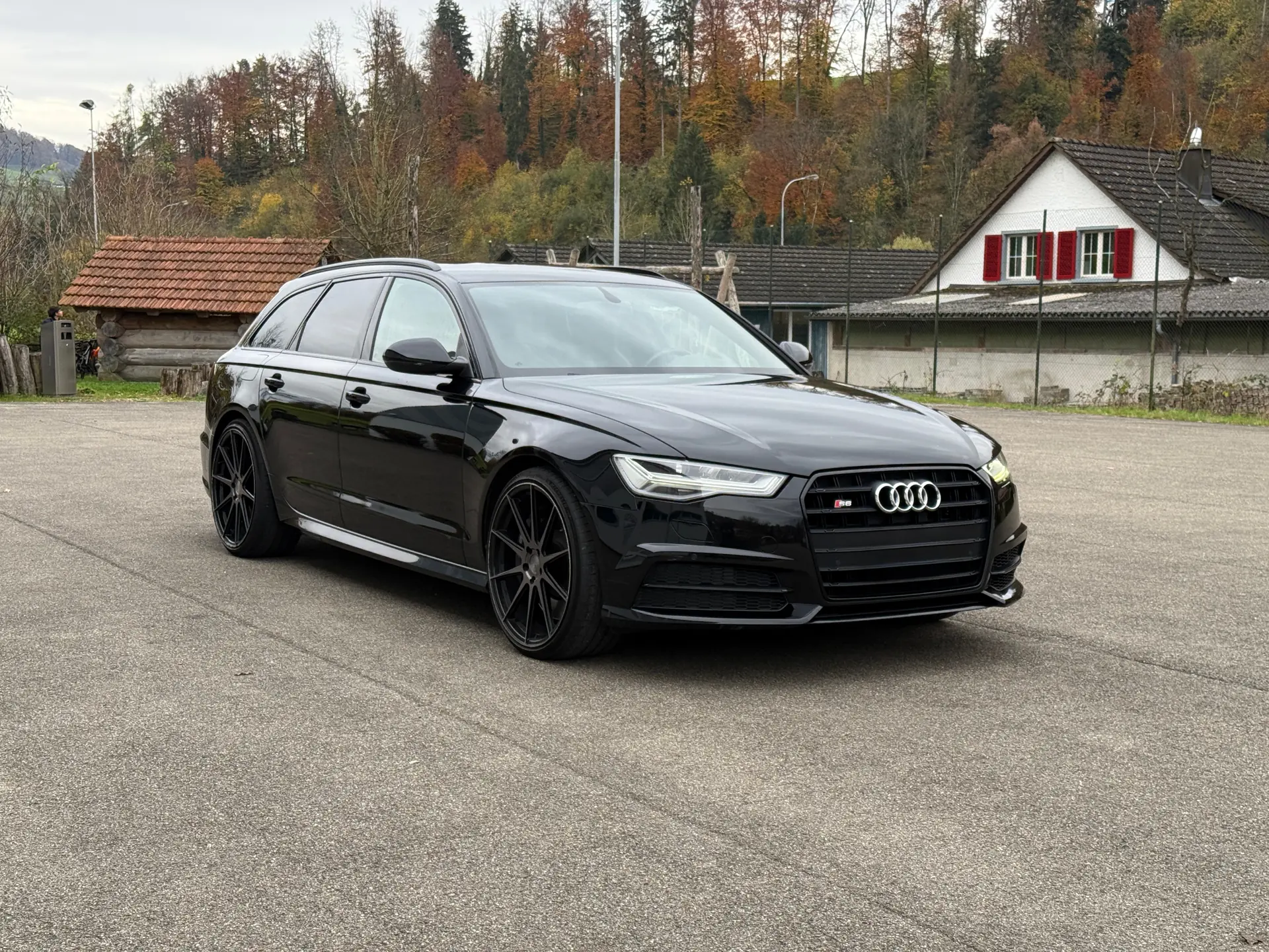 Audi S6 Avant 4.0 TFSI V8 quattro — Break sportif 585 ch, sans accident — vista esterna