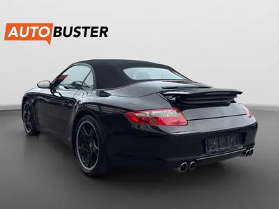 Porsche 911 Carrera 4S Cabrio — Roadster de prestige, 355 ch et toiture électrique — arrière