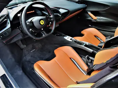 Ferrari SF90 Stradale — Hypercar hybride rechargeable, 780 ch, quasi neuve à 3900 km — Miniatur 18