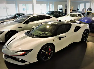 Ferrari SF90 Stradale — Hypercar hybride rechargeable, 780 ch, quasi neuve à 3900 km — Miniatur 20