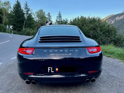 Porsche 911 Carrera S PDK — Coupé mythique 400 ch, seulement 69'900 km — Heckansicht