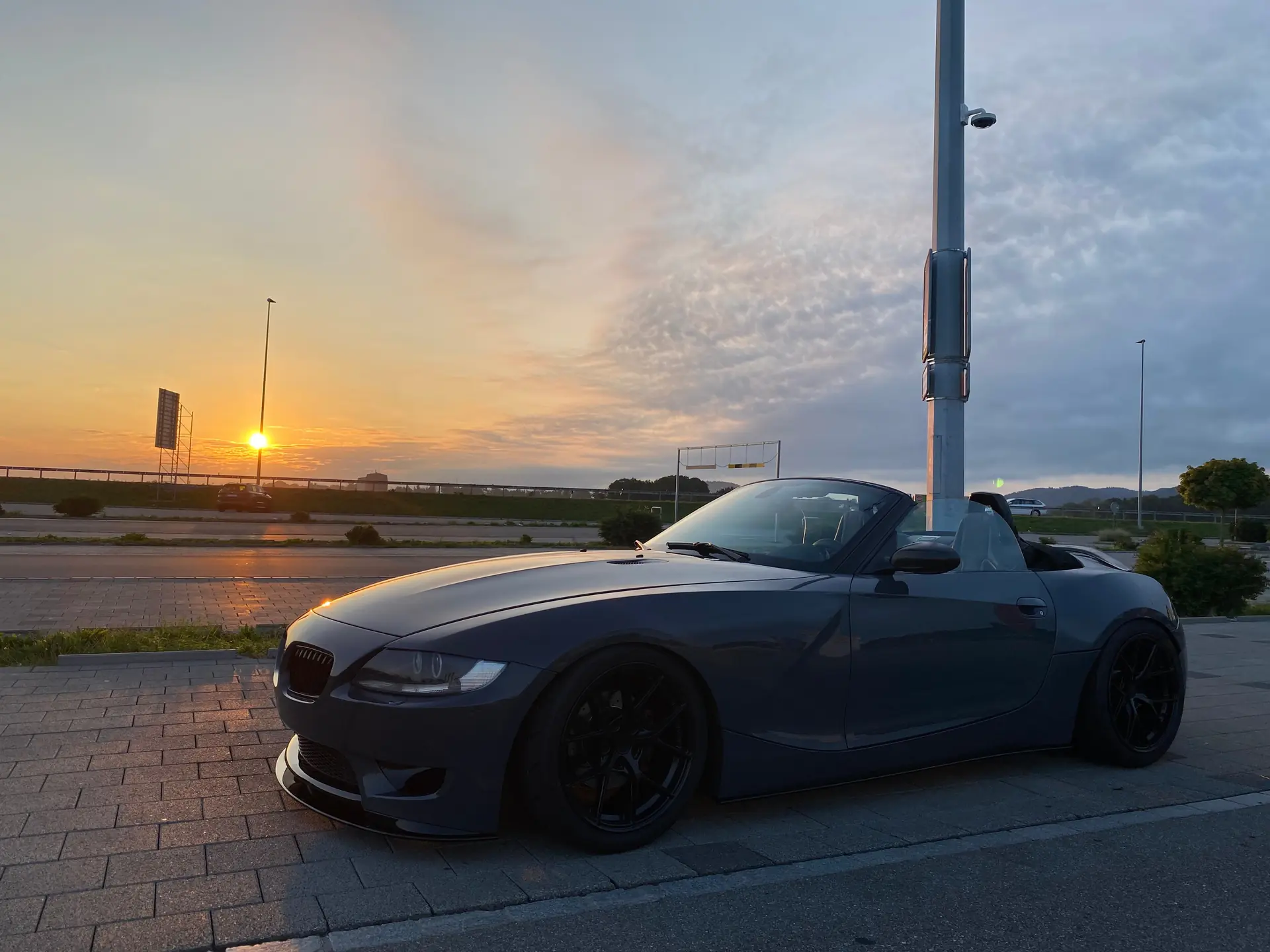 BMW Z4 3.0i Roadster Infinitas Kompressor — Cabriolet sportif 349 ch, histoire de collection — Außenansicht