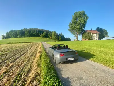 BMW Z4 3.0i Roadster Infinitas Kompressor — Cabriolet sportif 349 ch, histoire de collection — Miniatur 13