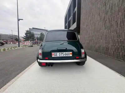 MINI 1.3i — Icône compacte des années 90, économique et attachante — cruscotto