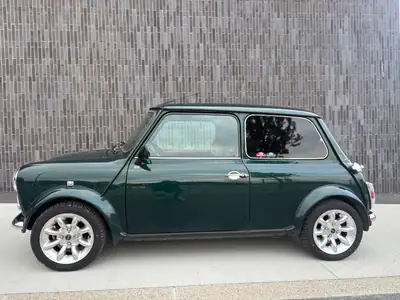 MINI 1.3i — Icône compacte des années 90, économique et attachante — dettaglio