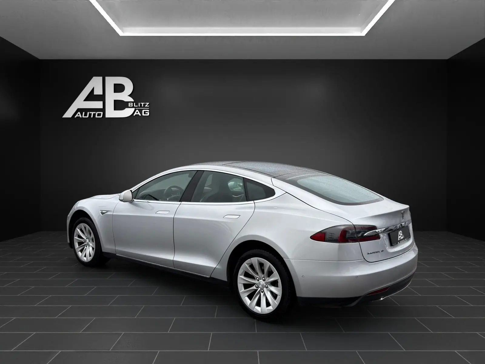Tesla Model S 2015 occasion Hunzenschwil — 3