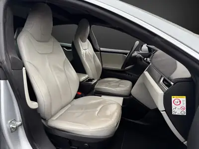 Tesla Model S 85 D — Berline électrique haute performance 525 ch, 205 000 km — Thumbnail 9