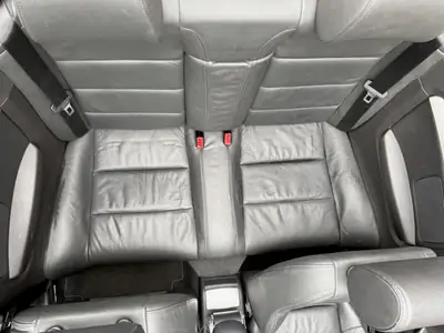 Audi A4 Cabriolet 3.0 TDI quattro S line — Élégance et performance diesel, toit ouvert — Miniature 10