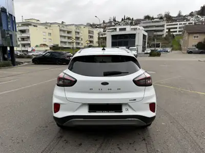 Ford Puma 1.0 MHEV Titanium — SUV urbain hybride, 68 844 km seulement — Heckansicht