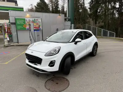 Ford Puma 1.0 MHEV Titanium — SUV urbain hybride, 68 844 km seulement — Seitenansicht