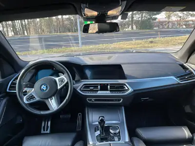 BMW X5 xDrive45e M Sport — SUV hybride rechargeable haute performance, 26 000 km — Miniatura 13