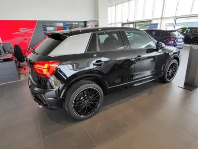 Audi SQ2 TFSI Quattro — SUV compact haute performance, 49 500 km seulement — vista posteriore
