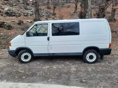 VW T4 2.5 TDI — Utilitaire robuste, moteur fiable, 326 000 km documentés — dettaglio