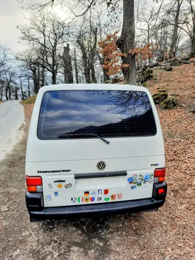 VW T4 2.5 TDI — Utilitaire robuste, moteur fiable, 326 000 km documentés — interni