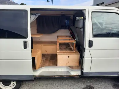VW T4 2.5 TDI — Utilitaire robuste, moteur fiable, 326 000 km documentés — Miniatura 13